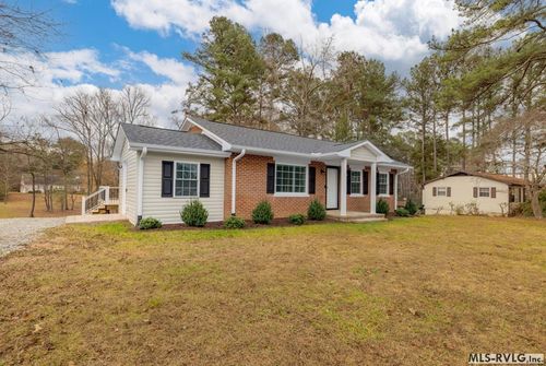 612 South Main Street, Lawrenceville, VA, 23868 | Card Image