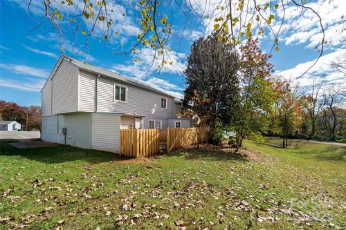 1908 Harvest Ln, Charlotte, NC, 28210-3981 | Card Image