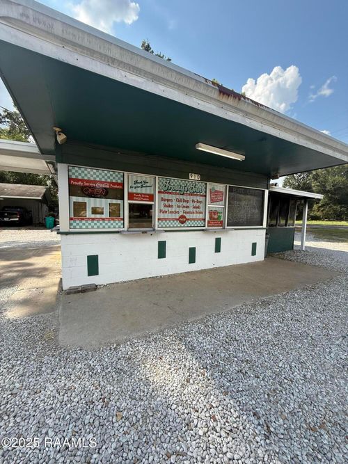 910 & 908 Tate Cove Rd, Ville Platte, LA, 70586-3524 | Card Image