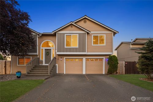 10430 Carter St Se, Yelm, WA, 98597-8577 | Card Image