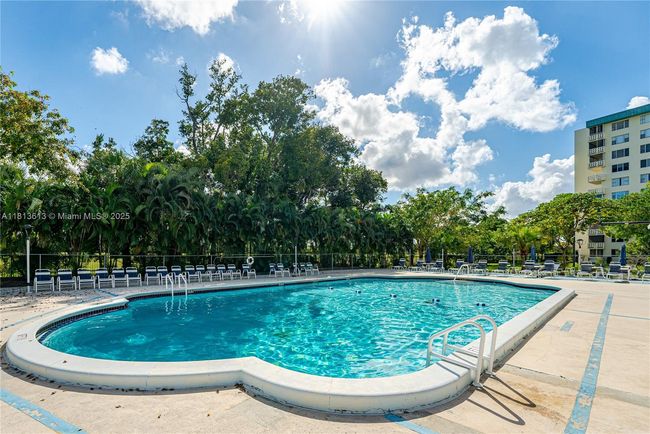 APT-505 - 4330 Hillcrest Dr, Condo with 1 bedrooms, 2 bathrooms and null parking in Hollywood FL | Image 31