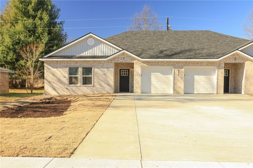 1-655 N Genevieve Avenue, Fayetteville, AR, 72704 | Card Image