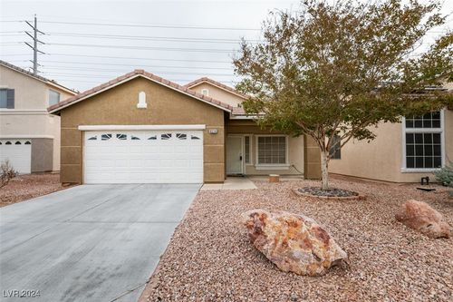 6214 Osaka Pearl St, North Las Vegas, NV, 89031-2071 | Card Image