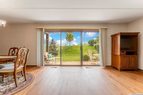 b-245 Windsor Ln, Willowbrook, IL, 60527-2977 | Card Image