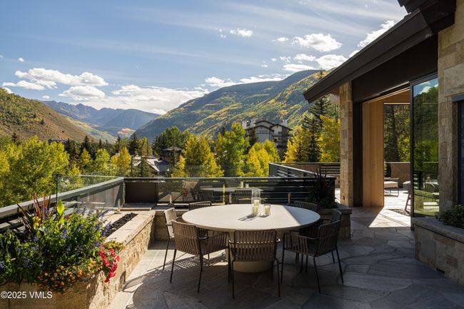 100 Vail Rd, Home with 11 bedrooms, 18 bathrooms and 4 parking in Vail CO | Image 6