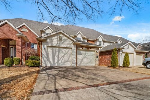 6683 W Valley View Rd, Rogers, AR, 72758-8945 | Card Image