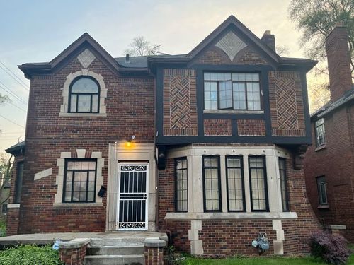 17305 Northlawn St, Detroit, MI, 48221-2550 | Card Image