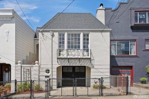 823 40th Avenue, San Francisco, CA, 94121 | Card Image
