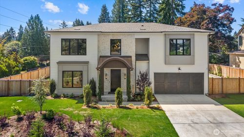10789 Se 10th St, Bellevue, WA, 98004-6992 | Card Image