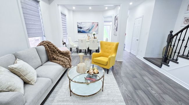 42 Deepcoral Crt, House attached with 4 bedrooms, 4 bathrooms and 3 parking in Brampton ON | Image 6