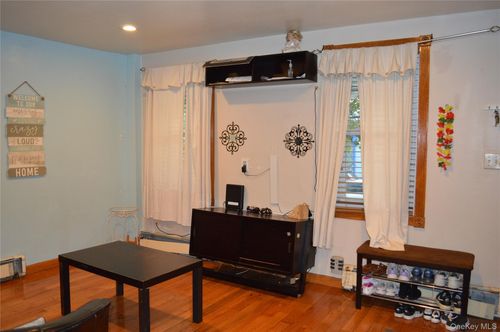 1754 Zerega Ave, Bronx, NY, 10462-5434 | Card Image