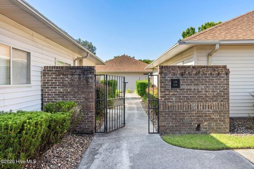 1002 Summerlin Falls Ct, Wilmington, NC, 28412-5216 | Card Image