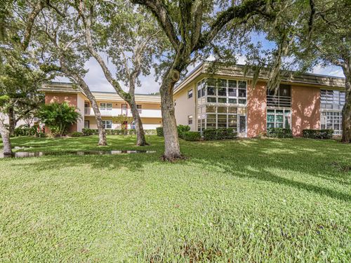 apt-201-6 Vista Gardens Trl, Vero Beach, FL, 32962-1775 | Card Image