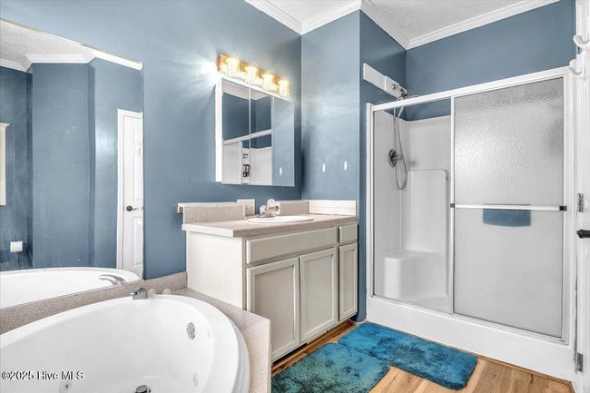 PRIMARY BATH | Image 17