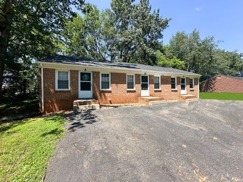 256 Oak Hill Dr, Lynchburg, VA, 24502-3817 | Card Image
