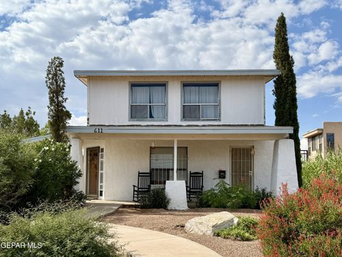 611 New York Ave, El Paso, TX, 79902-3239 | Card Image