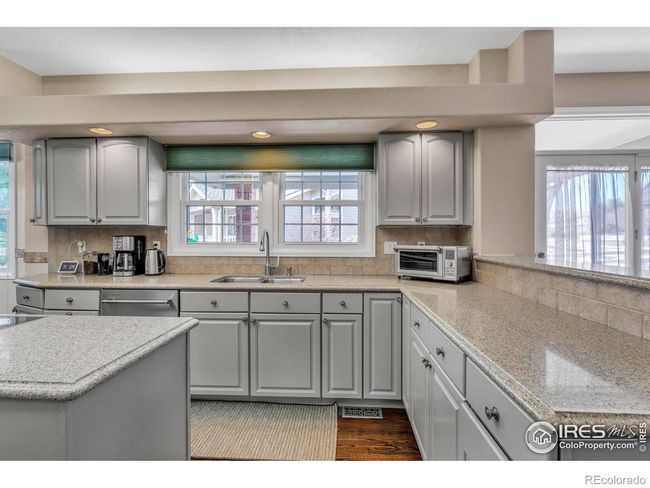 664 Manorwood Ln, House other with 4 bedrooms, 3 bathrooms and 3 parking in Louisville CO | Image 12