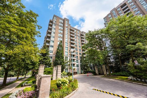 401-39 Pemberton Ave, North York, ON, M2M4L6 | Card Image