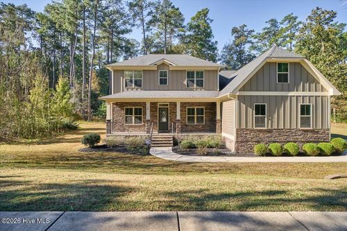 160 Glenmoor Dr, Southern Pines, NC, 28387-7435 | Card Image