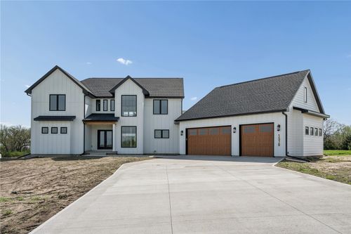 1570 Volmert Lane Ne, Solon, IA, 52333 | Card Image