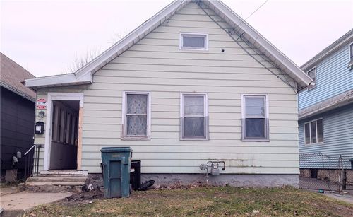 71 Lorenzo St, Rochester, NY, 14611-1232 | Card Image