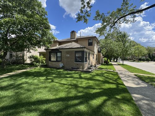 4957 Estes Avenue, Skokie, IL, 60077 | Card Image