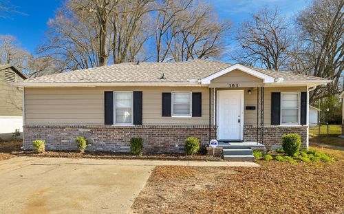 303 Bass Ln, Benton, AR, 72019-2594 | Card Image