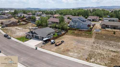 970 Eagle Dr, Douglas, WY, 82633-1900 | Card Image