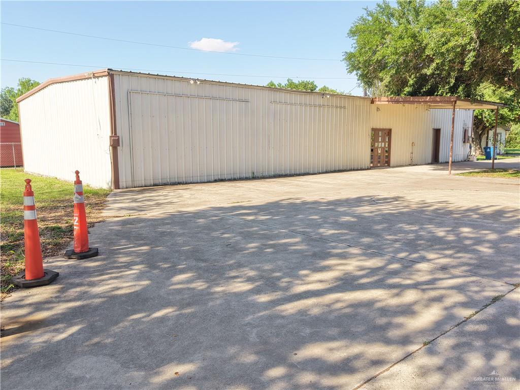 Commercial Sale in La Feria 3