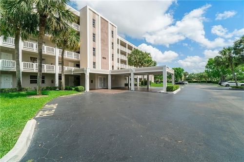 207-1075 Riverside Dr, Coral Springs, FL, 33071-7060 | Card Image
