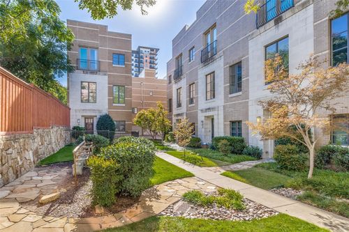 37-3210 Carlisle St, Dallas, TX, 75204-1359 | Card Image