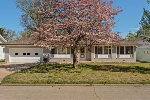 1249 E Edgewood Street, Springfield, MO, 65804 | Card Image