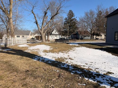 310 Edgell St, South Haven, MI, 49090-1716 | Card Image