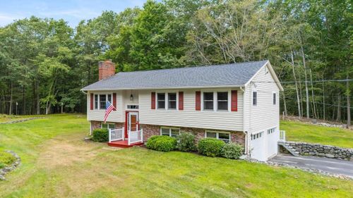 28 Beech Road, Standish, ME, 04084 | Card Image