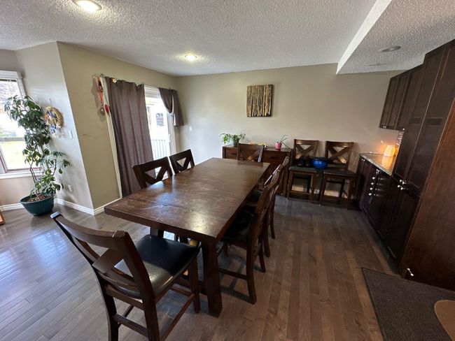 10010 85 Street, Home with 3 bedrooms, 3 bathrooms and 4 parking in Peace River AB | Image 10