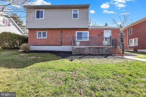 2266 Reading Blvd, READING, PA, 19609-2213 | Card Image