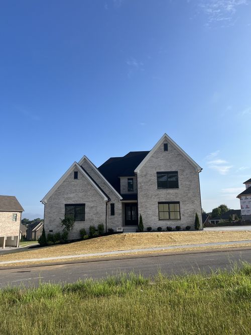 133 Scarsdale Dr S, Hendersonville, TN, 37075-5251 | Card Image