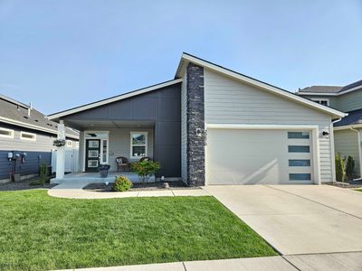 20870 E Deschutes Ave, Home with 3 bedrooms, 2 bathrooms and null parking in Liberty Lake WA | Image 1