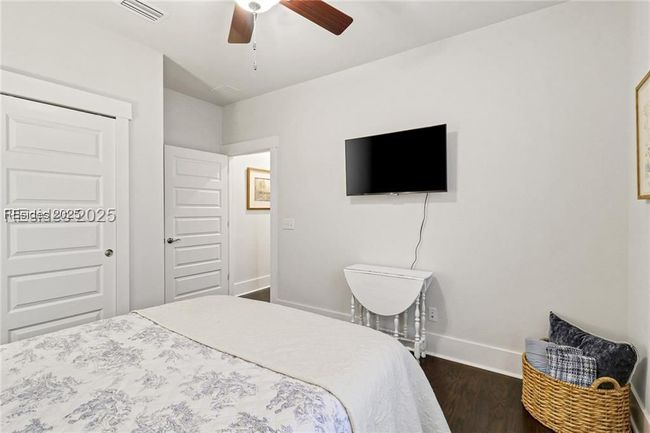 Guest Bedroom 2 | Image 28