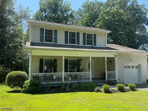 8 Scranton Pkwy, Oxford, NJ, 07863-3048 | Card Image