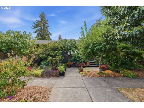 1803 E 6th St, Vancouver, WA, 98661-4216 | Card Image