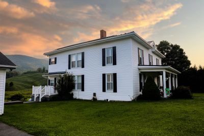 481 Rocky Hollow Road, Home with 5 bedrooms, 2 bathrooms and 1 parking in Troutdale VA | Image 2