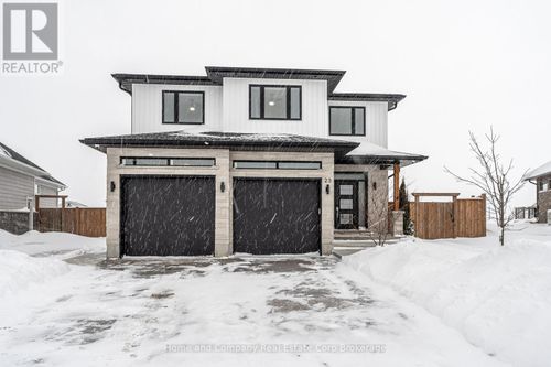 23 Hawthorn Crt, St Marys, ON, N4X0B9 | Card Image