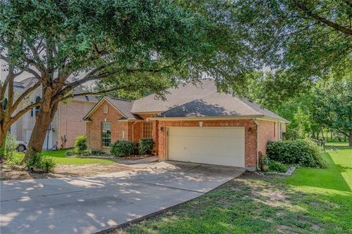 19313 Kennemer Dr, Pflugerville, TX, 78660-5017 | Card Image