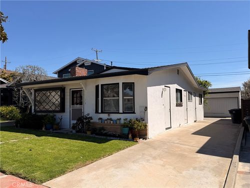 rear-125 Avenida Aragon, San Clemente, CA, 92672 | Card Image