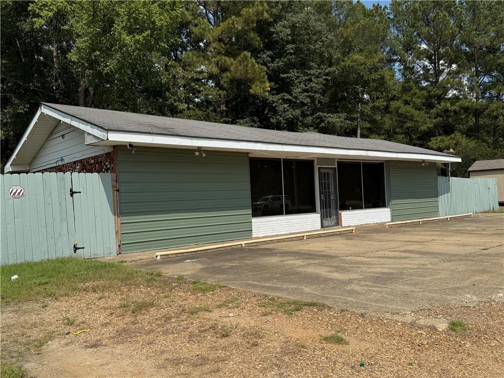 Commercial Sale in Colfax 3