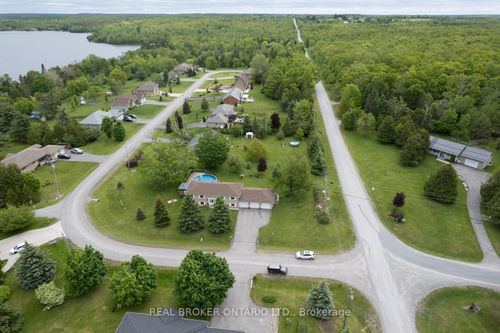 1743 Barton Dr, Lakefield, ON, K0L2H0 | Card Image