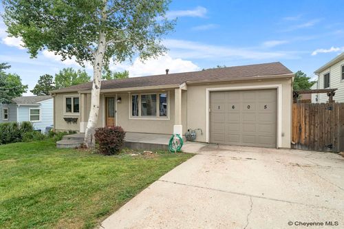 1605 Goshen Ave, Cheyenne, WY, 82001-5333 | Card Image