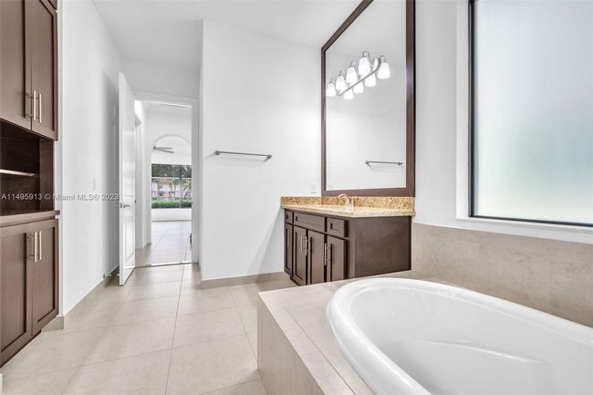 1291 Sw 113 Th Way, House other with 3 bedrooms, 3 bathrooms and null parking in Pembroke Pines FL | Image 32