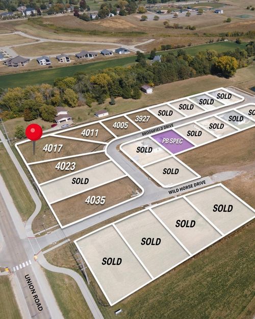 4017 Broomfield Dr, Cedar Falls, IA, 50613-9251 | Card Image